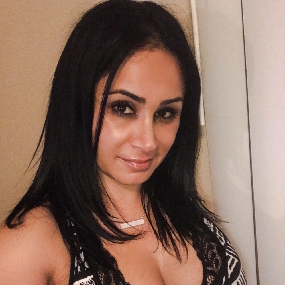 Meet your Posher, Bahareh